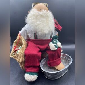 Lizzie High Santa Claus Bucket Christmas Figurine w Beard & Chair Soaking Foot